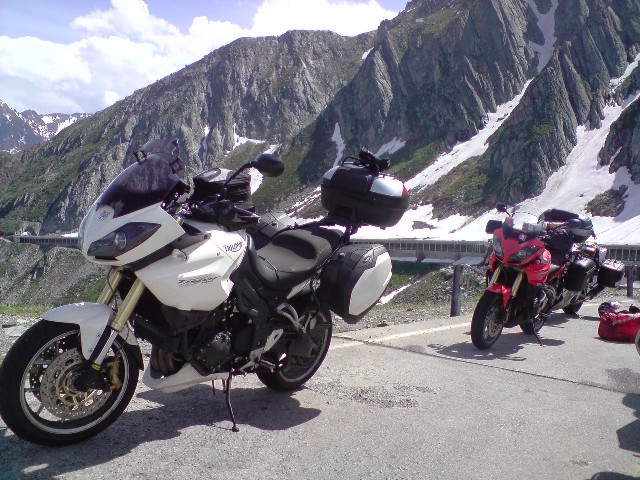 640x480 pixels (115K)